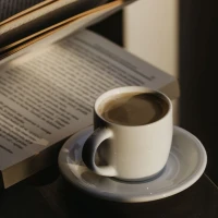 MOMENTO MINI, fine stoneware espresso cup and saucer, 100 ml, white