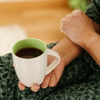LILLY, fine stoneware mug, 300 ml, kiwi