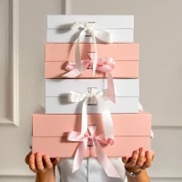 GRACE, Selbstfaltende Geschenkbox mit Magnet, Schwarz